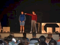 Pièce de théâtre bouleversante sur le harcèlement scolaire Pièce de théâtre bouleversante sur le harcèlement scolaire