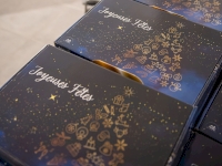 Distribution des colis de Noël pour les séniors
